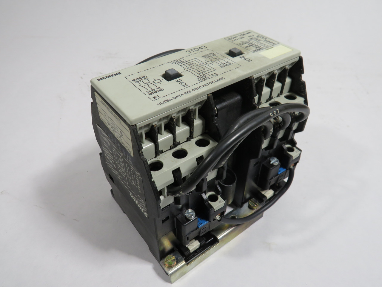 Siemens 3TD4302-2AP6 Reversing Contactor 220V@50Hz 240V@60Hz NEW