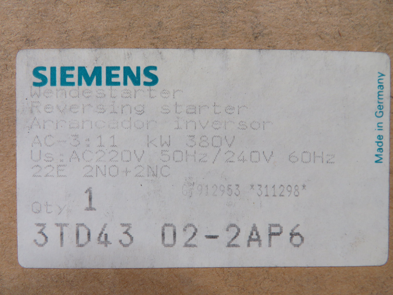Siemens 3TD4302-2AP6 Reversing Contactor 220V@50Hz 240V@60Hz NEW