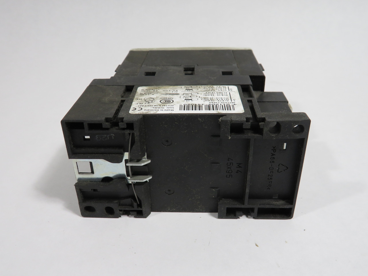 Siemens 3RT1035-1AP60 Contactor 220V@50Hz 240V@60Hz SHELF WEAR USED
