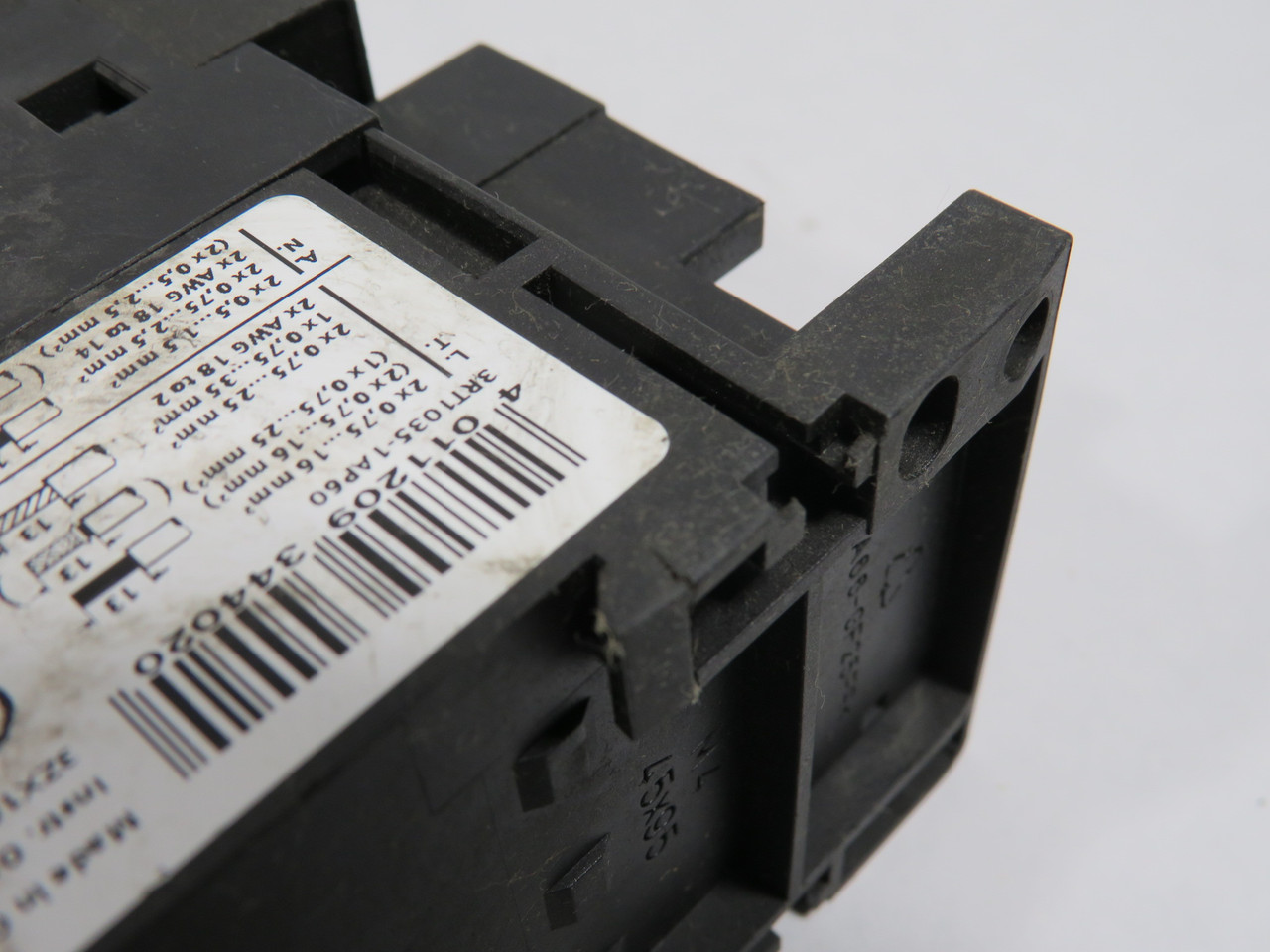 Siemens 3RT1035-1AP60 Contactor 220V@50Hz 240V@60Hz SHELF WEAR USED