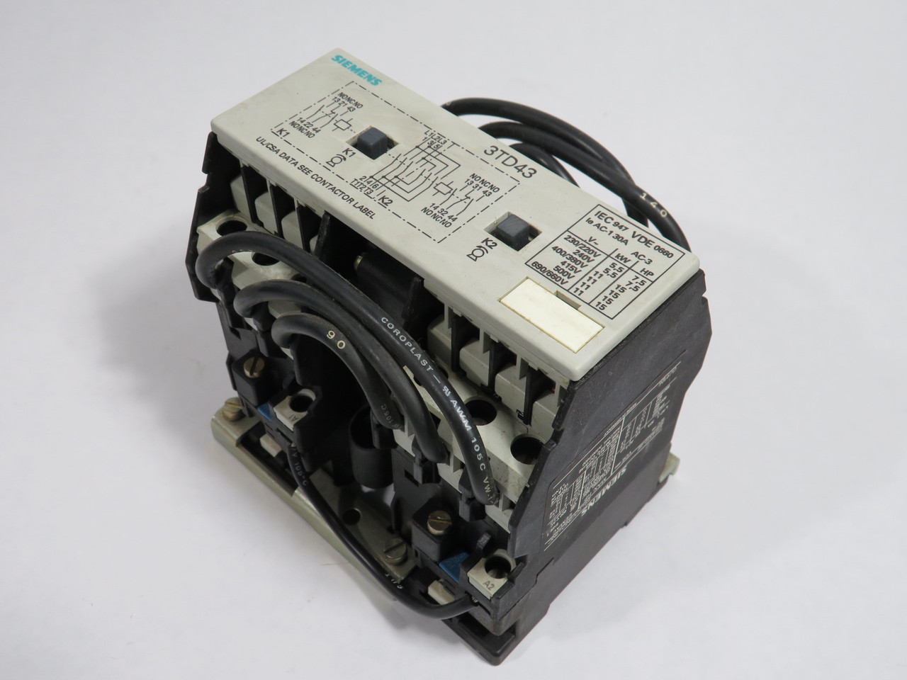 Siemens 3TD4302-2AP6 Contactor 220V@50Hz 240V@60Hz *Damaged Box* NEW