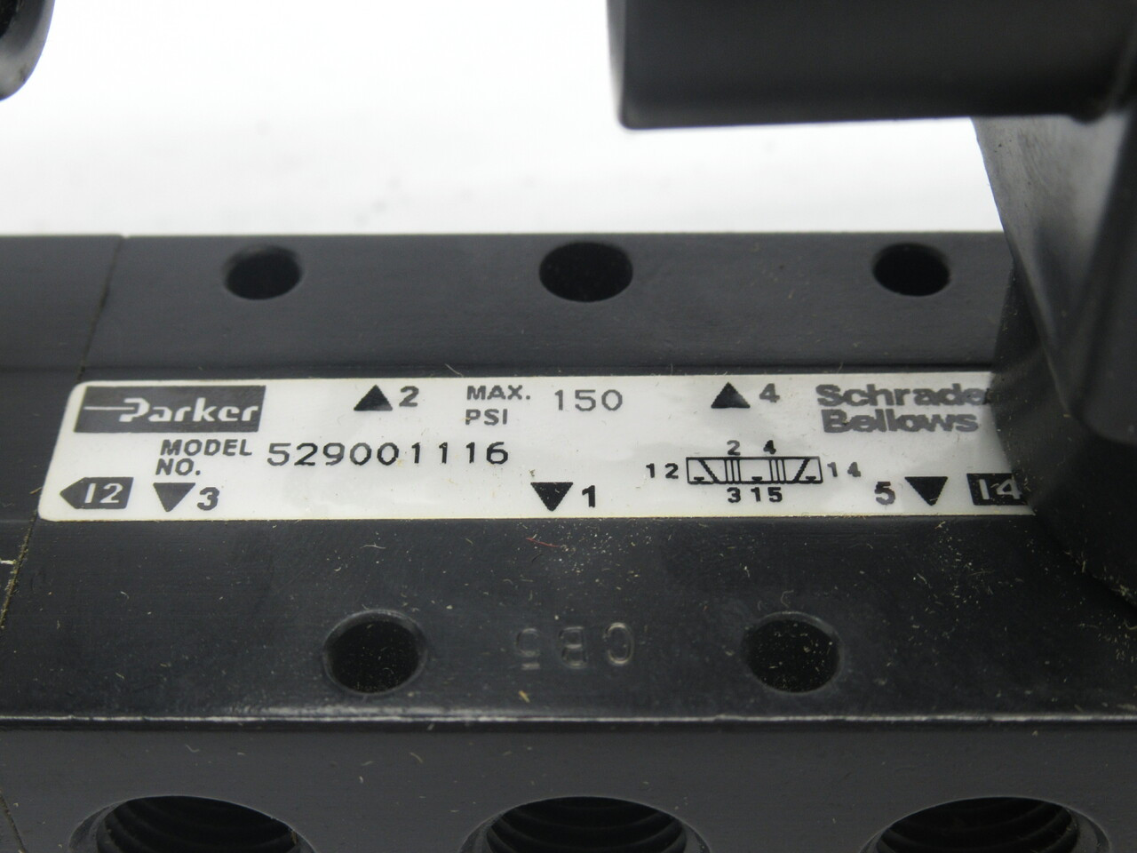 Parker 529001116 Double Solenoid Valve 4Way 3-Pos 220/240V 50/60Hz 150psi NEW