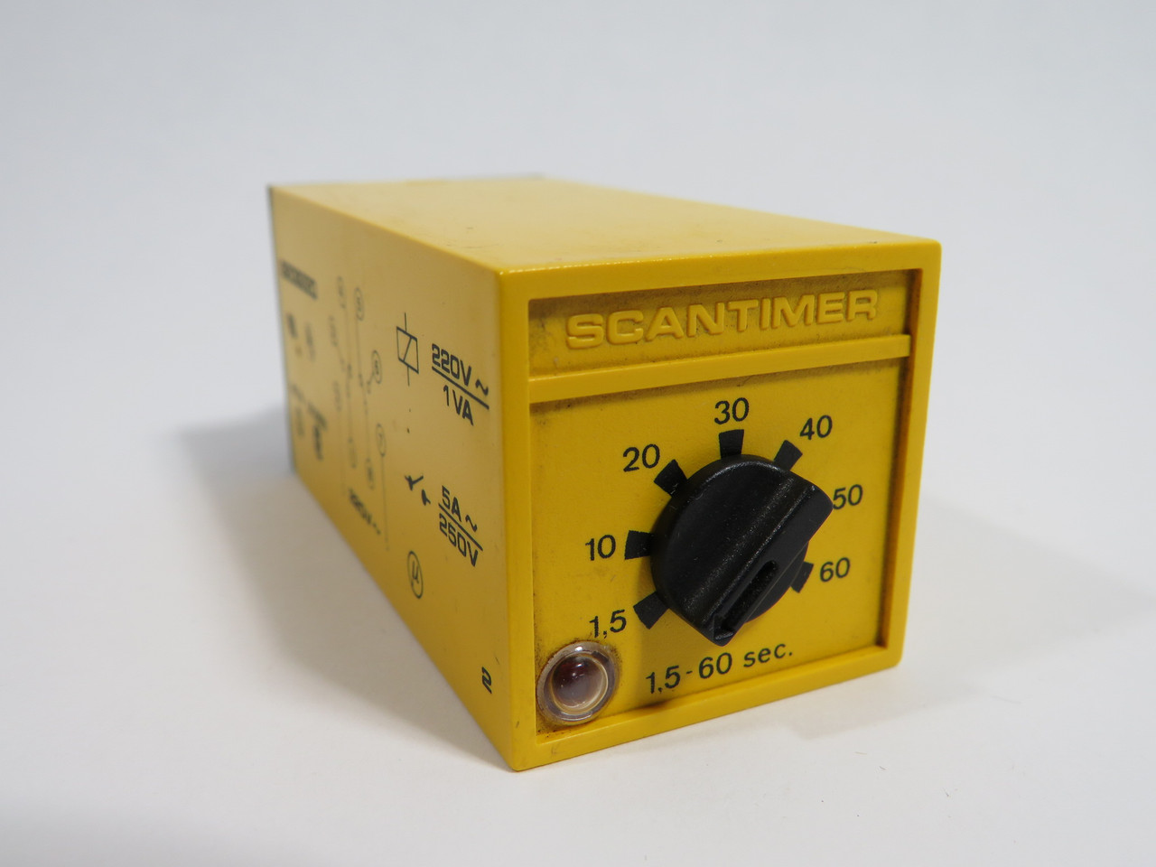 Scantimer B208220-060 Interval Timer 1.5-60s 220V 8-Pin SHELF WEAR USED