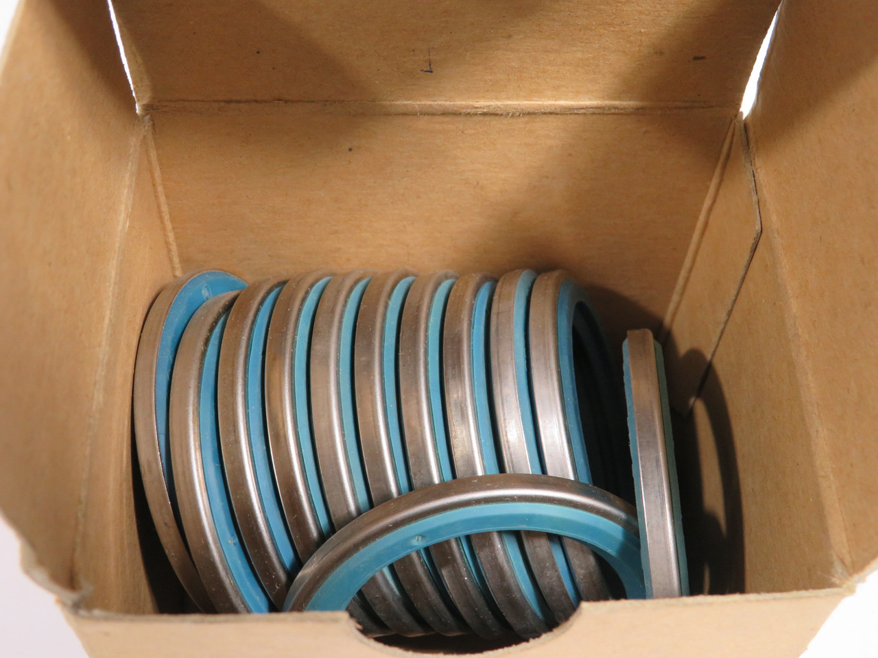 Thomas & Betts 5306 Sealing Ring 1-1/2" 12-Pack NEW