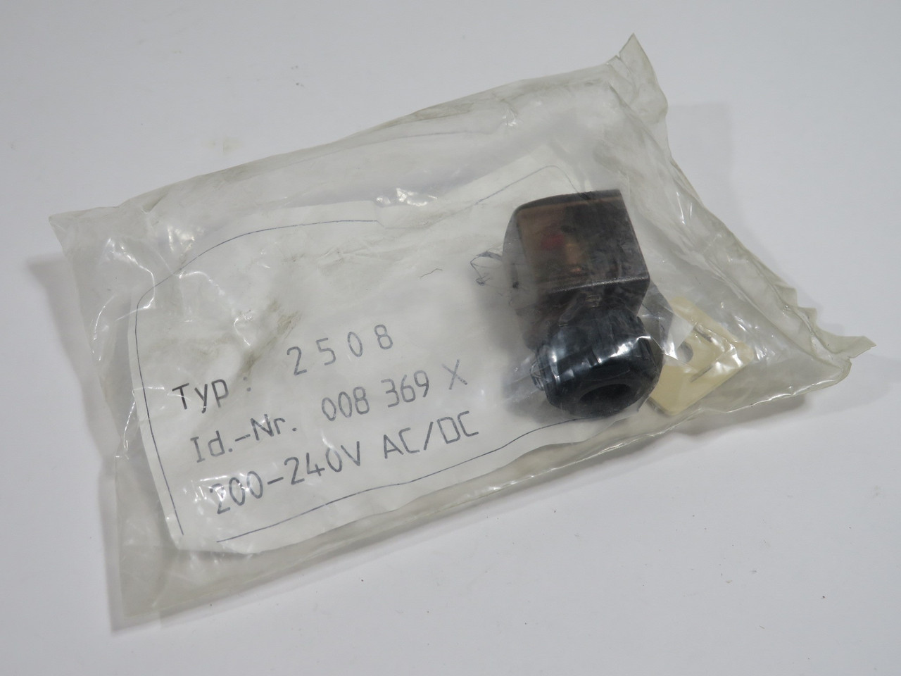 Burkert 008369X 2508 Solenoid Connector w/ LED + Varistor 200-240VAC/DC 6A NWB