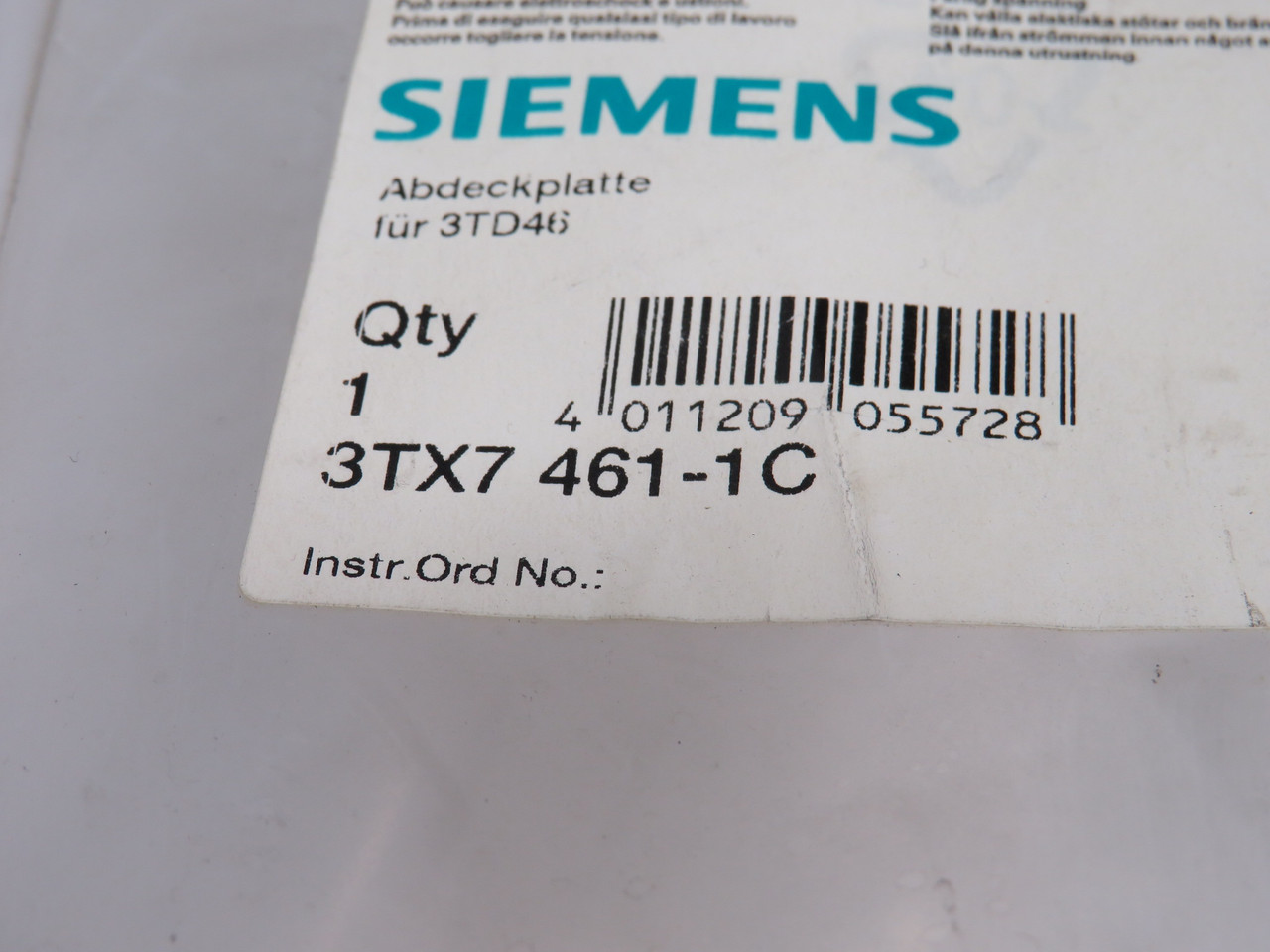 Siemens 3TX7461-1C Cover Plate for 3TD46 Contactor C/W Hardware NWB