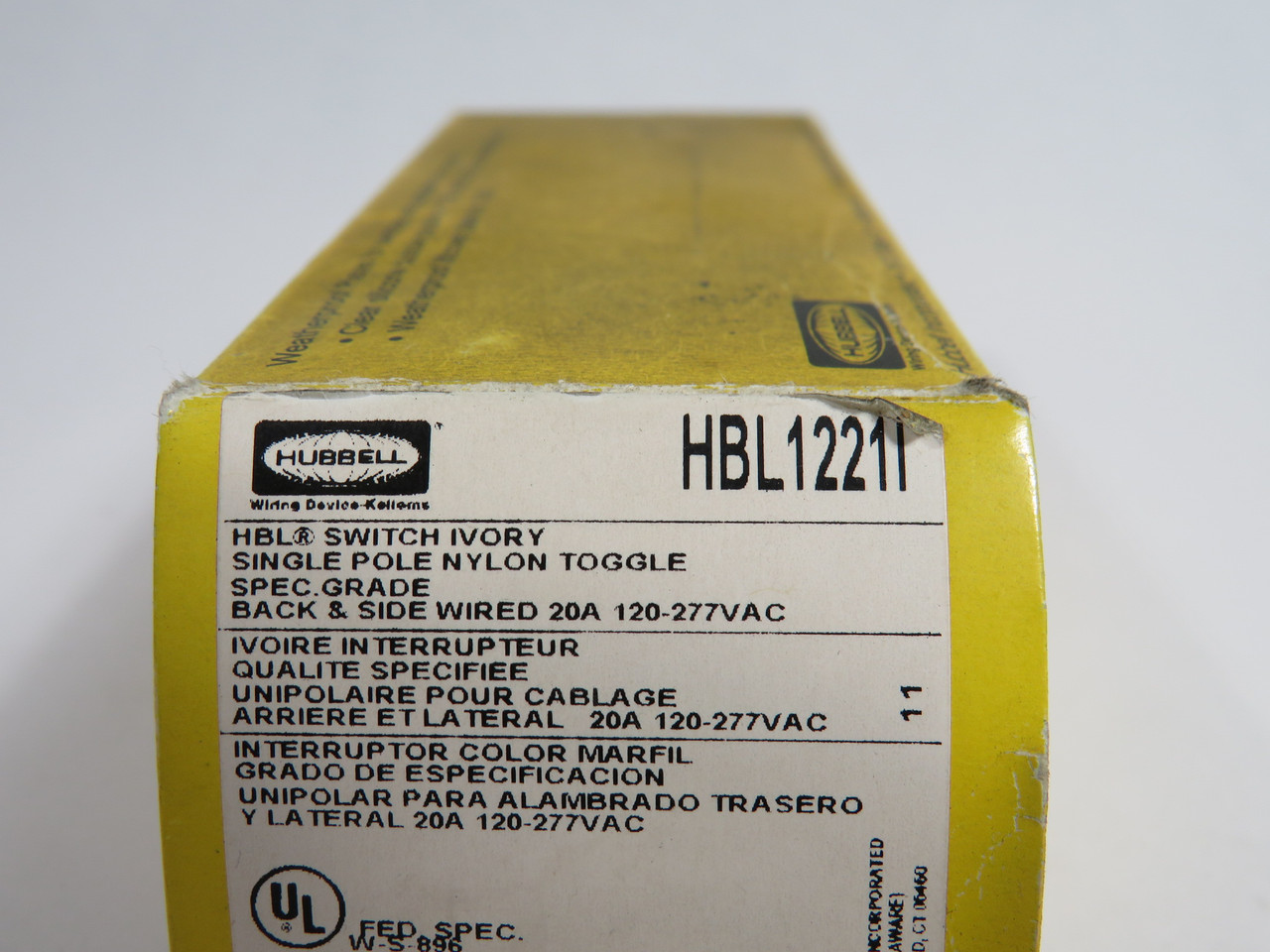 Hubbell HBL1221I Ivory Toggle Switch 20A 120-277V 1 Pole NEW