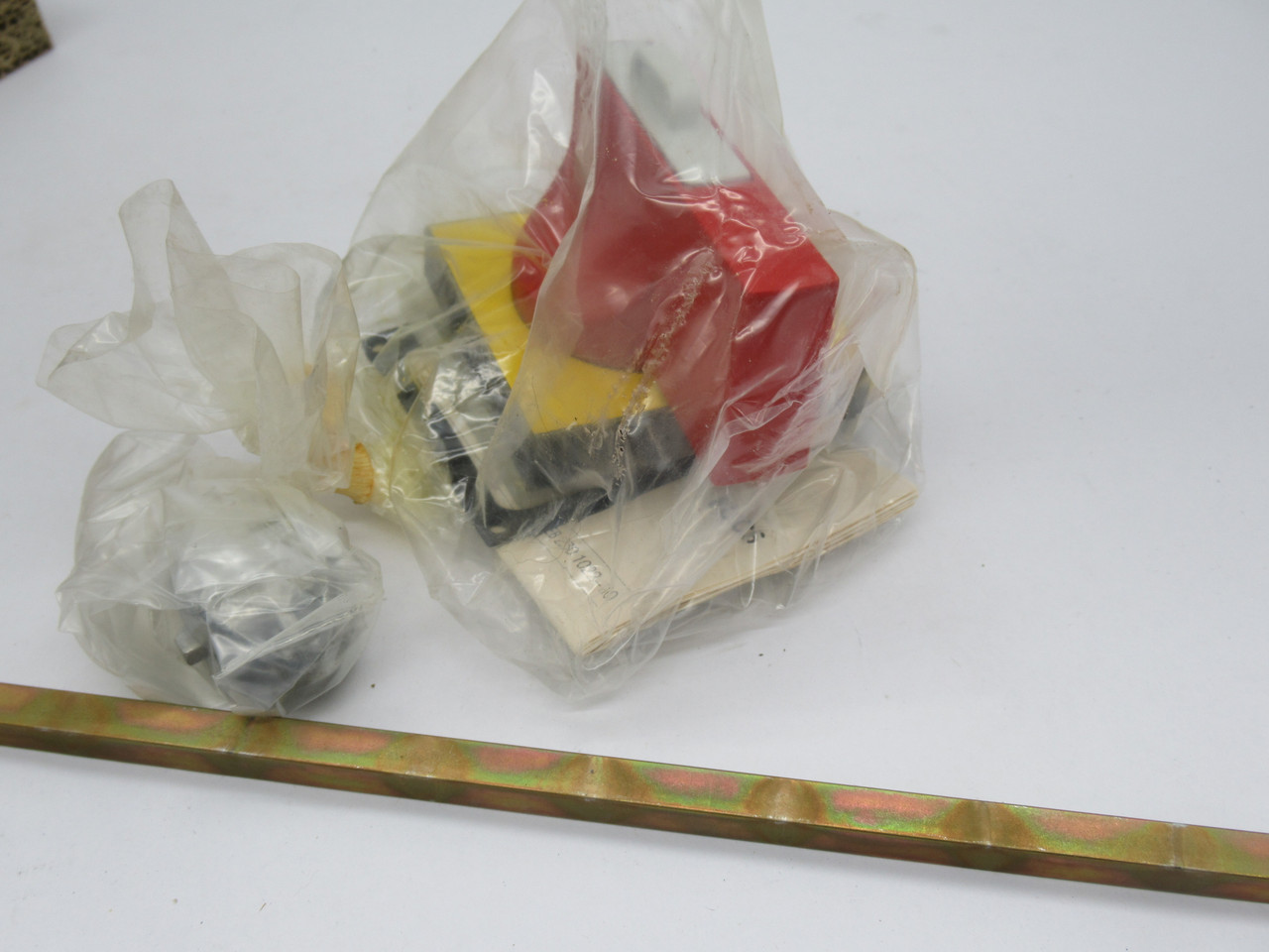 Siemens 8UC6222-3BB20 Disconnect Switch Rotary Operating Mechanism NEW