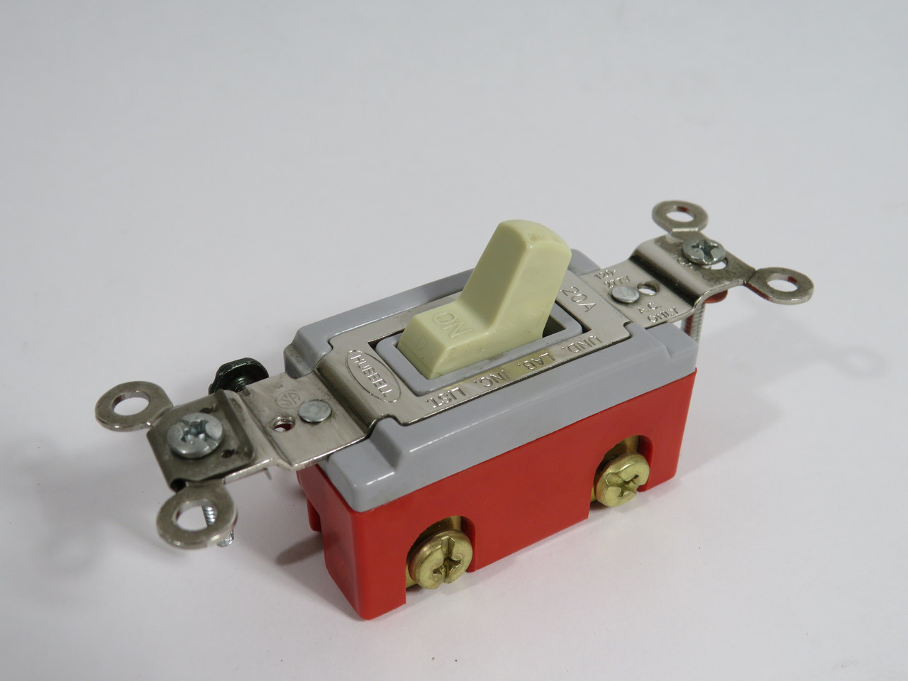 Hubbell HBL1221I Ivory Toggle Switch 20A 120-277V 1 Pole NOP