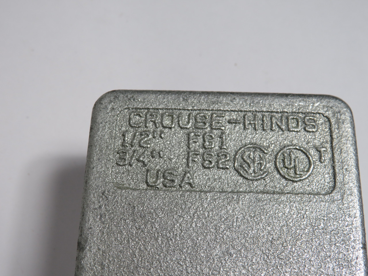 Crouse-Hinds FS1 Condulet Device Box 1/2" Single Gang Grey Iron Alloy NOP