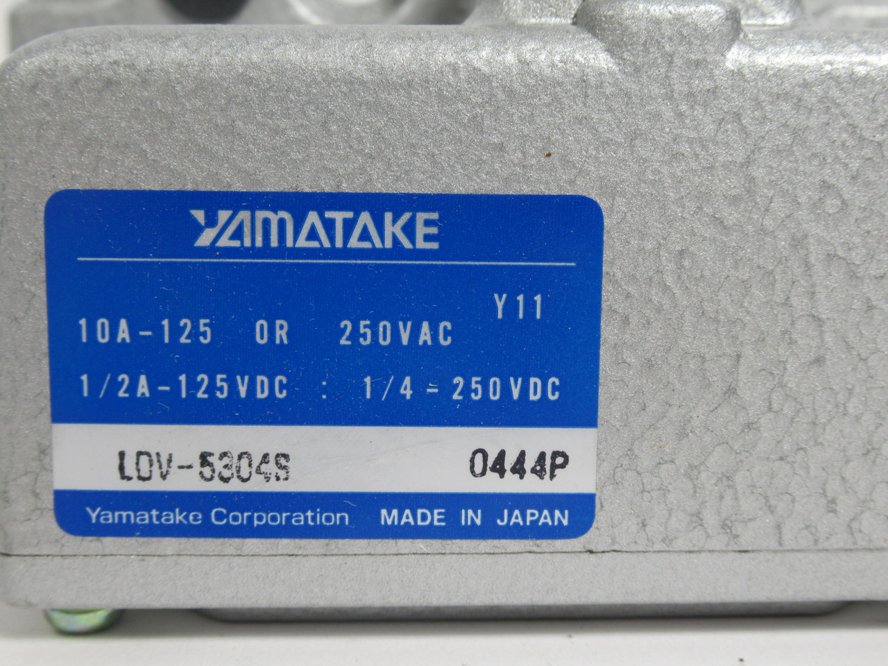Yamatake LDV-5304S-Z Limit Switch 10A 125/250VAC 1/2A-125VDC 1/4A-250VDC NEW
