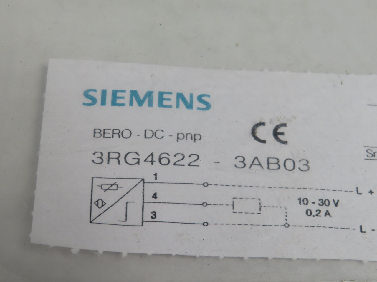 Siemens 3RG4622-3AB03 Proximity Switch 10-30VDC 0.2A 10mm PNP NO NWB