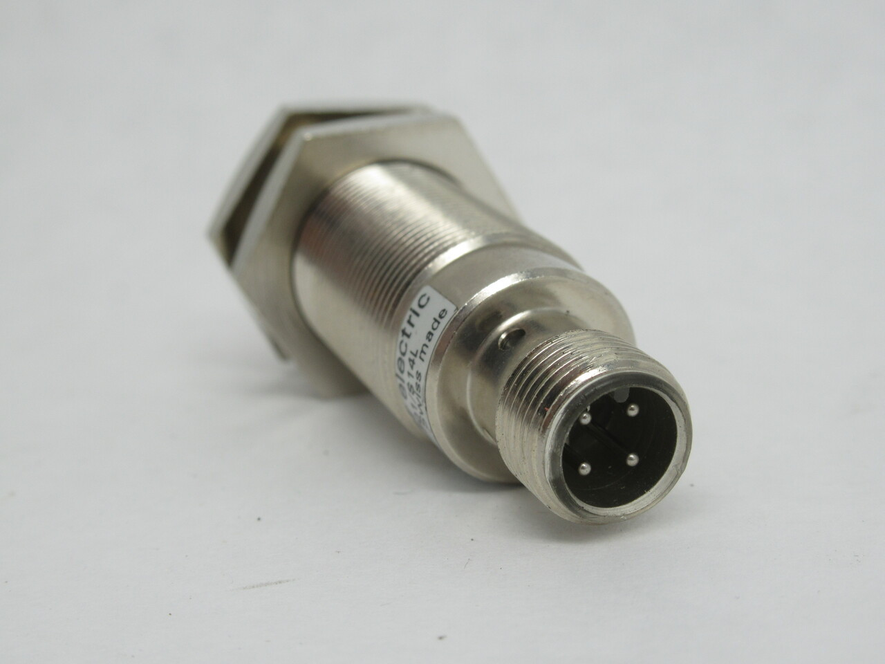 Baumer IFRM-18N1701/S14L Proximity Switch 10-50VDC 200mA 8mm NPN NO NOP