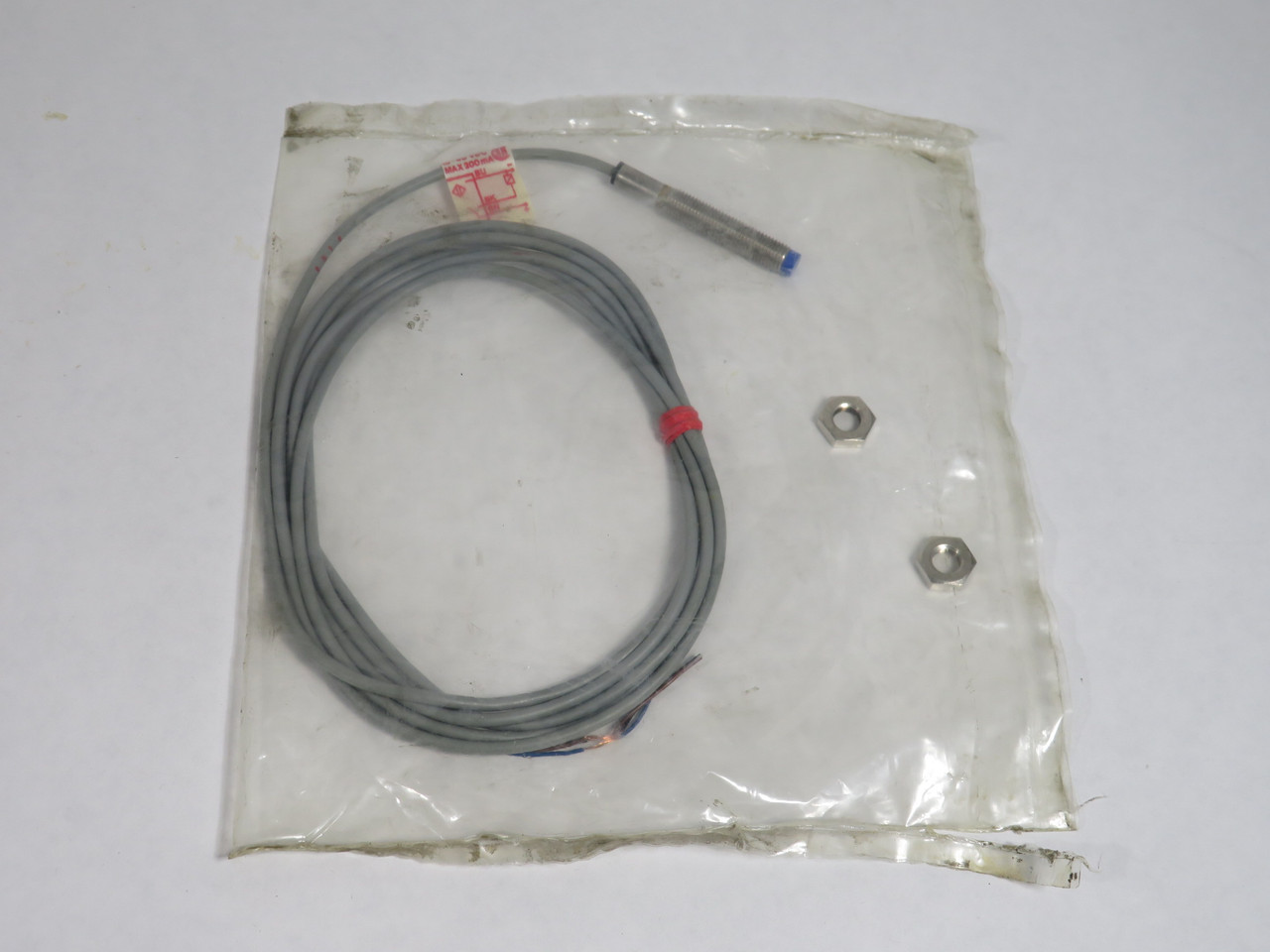 Electromatic EI0802PPOS Proximity Switch 10-40VDC 0.2A 2mm PNP SHELF WEAR NWB