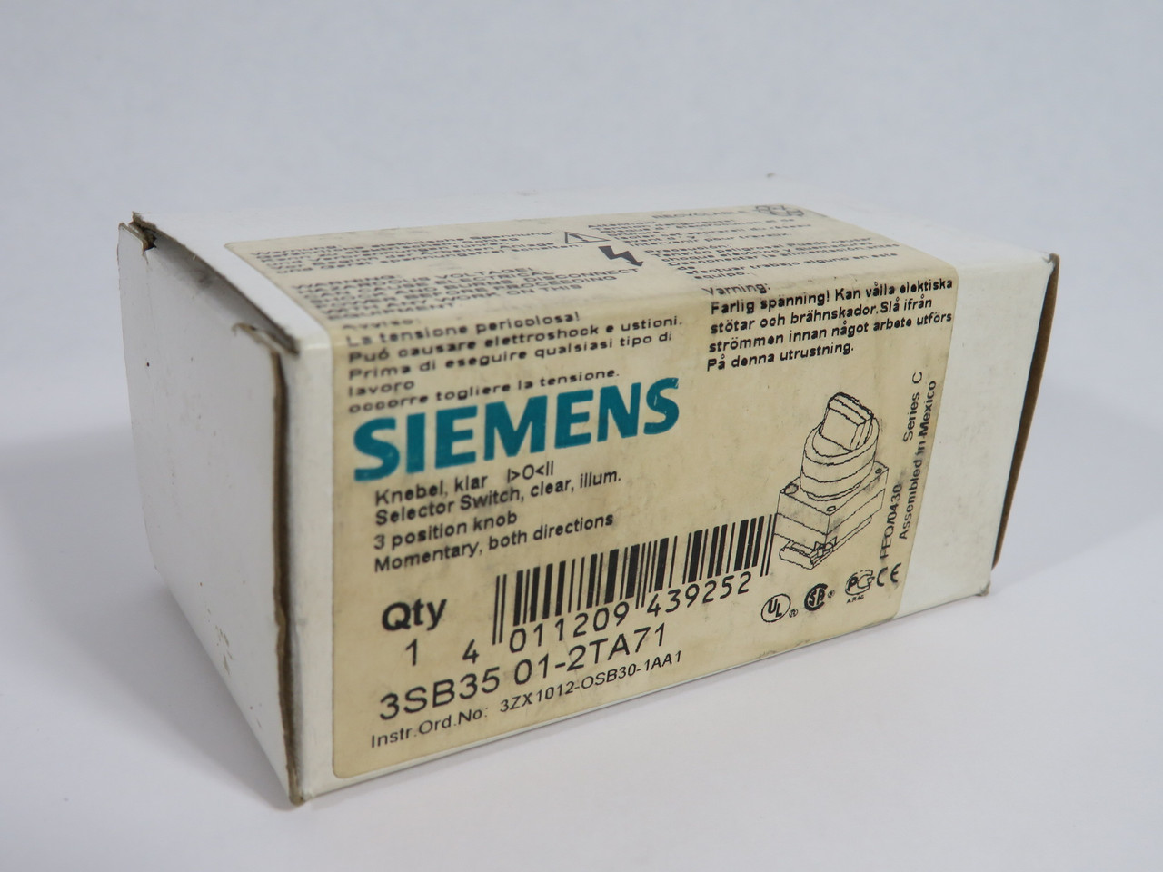 Siemens 3SB3501-2TA71 Illuminated Selector Switch 3-Position Momentary Clear NEW