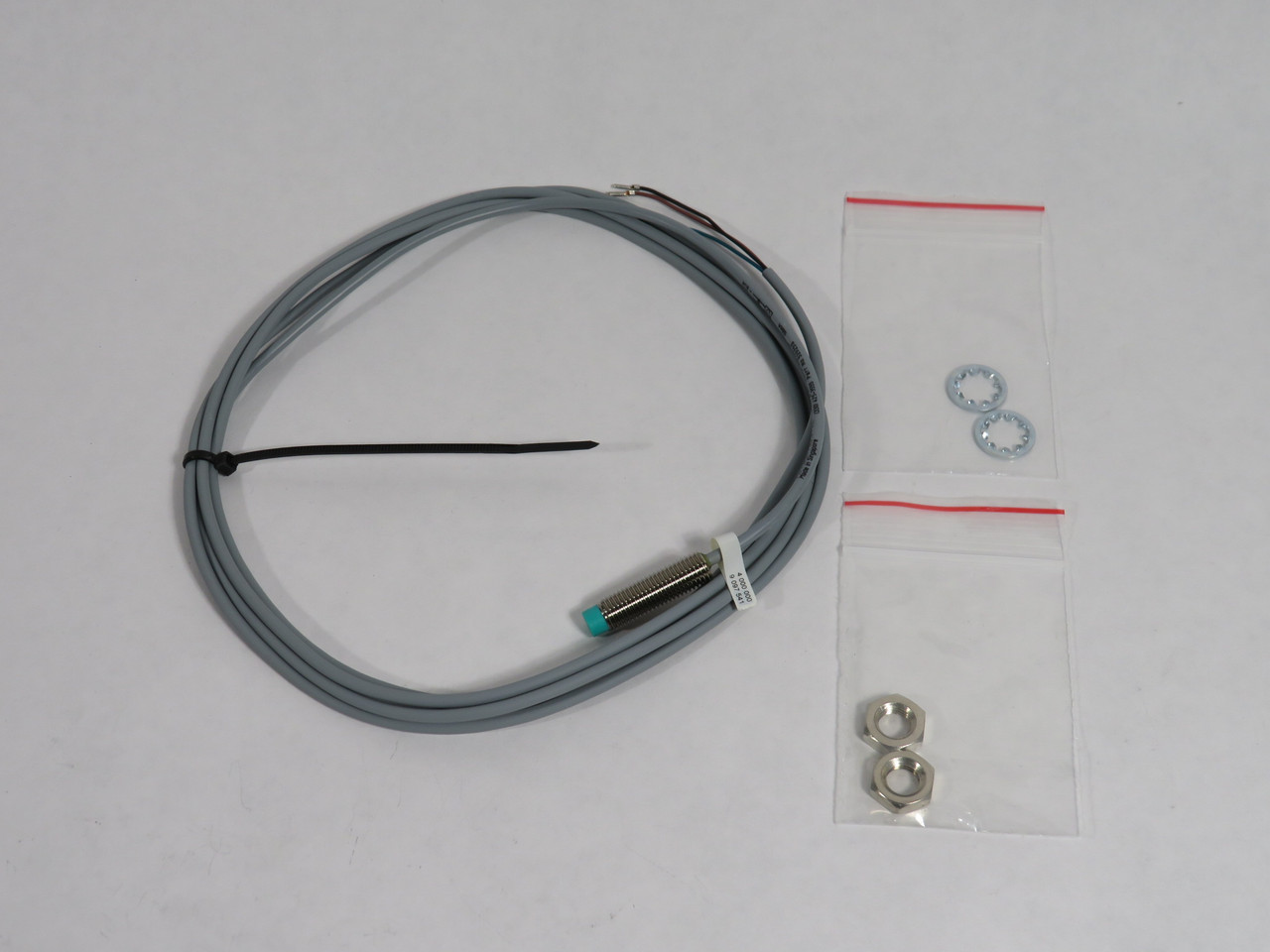 Pepperl+Fuchs NBN3-8GM30-E2 Proximity Sensor 5-30V 100mA 8mm PNP NO 052025 NWB