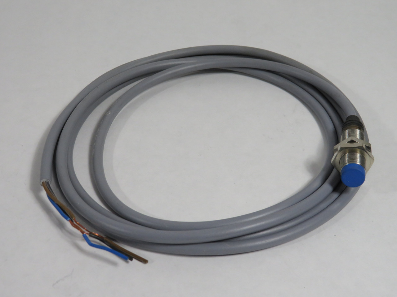 Electromatic EI1204PPOS Proximity Switch 10-40VDC 0.2A 4mm *Open Bag* NWB