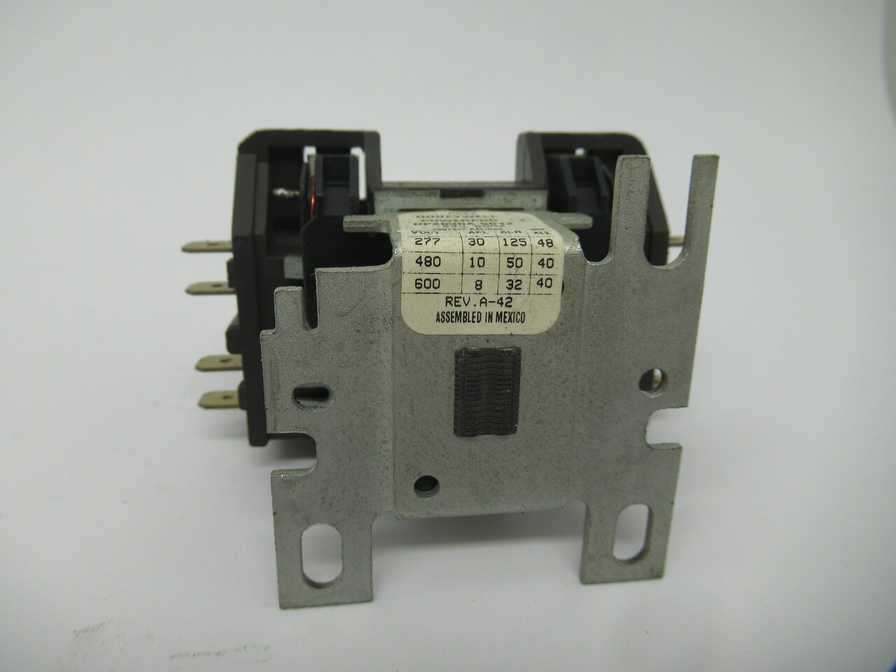 Honeywell DP2030A5012 Contactor 24V 60HZ 2 Pole 30A NEW