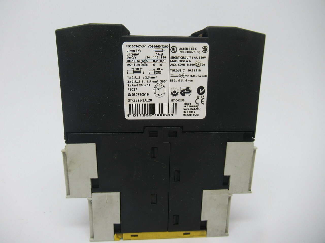 Siemens 3TK2825-1AL20 Sirius Safety Relay 230VAC USED