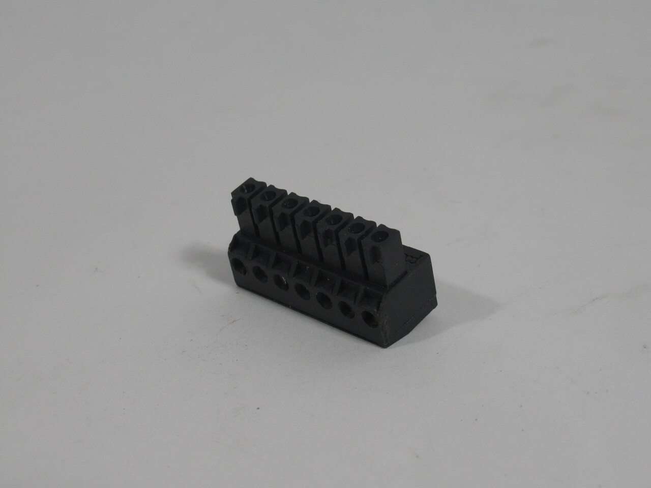 Generic .150/7 Pluggable Terminal Block 7-Pos USED