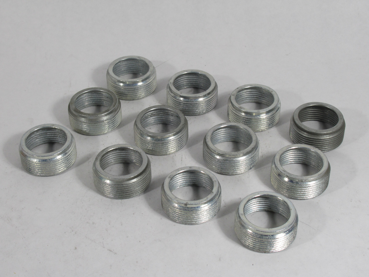 Thomas & Betts 610 Threaded Reducer 1-1/2" Male 1-1/4" Female Lot of 12 NEW