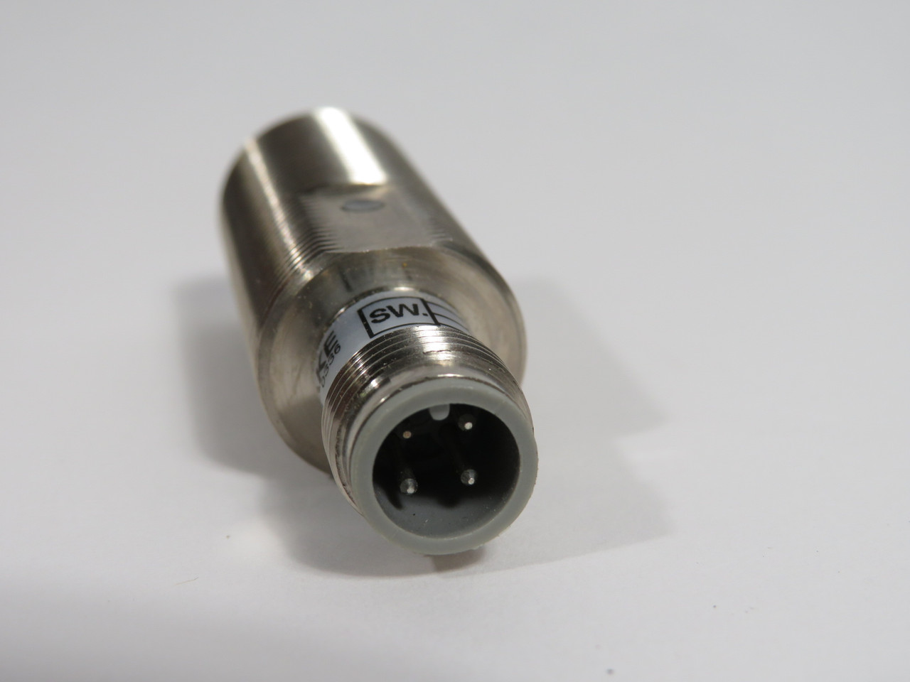 Yamatake FL7M-5A6-CN Proximity Switch 30VDC 100mA NO Open Package NEW