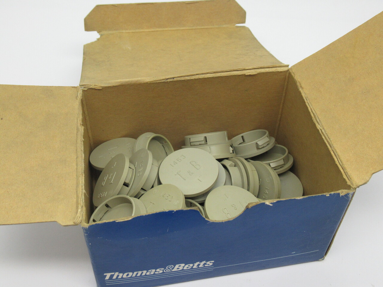 Thomas & Betts 1453 1" Knockout Plug Thermoplastic Construction *Lot of 46* NEW