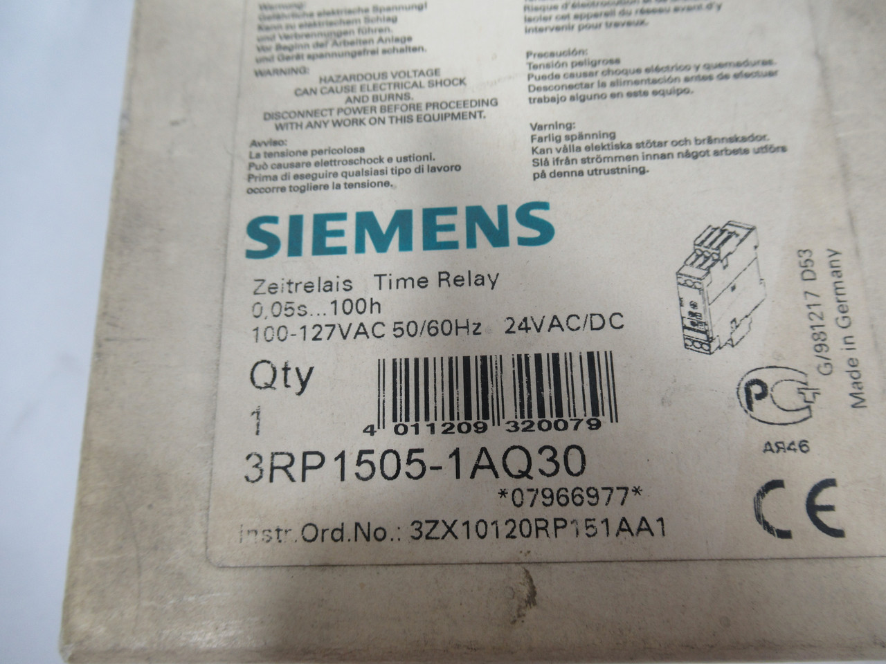 Siemens 3RP1505-1AQ30 Timing Relay 24VAC/DC 100-127VAC 50/60Hz 0.05s-100h NEW