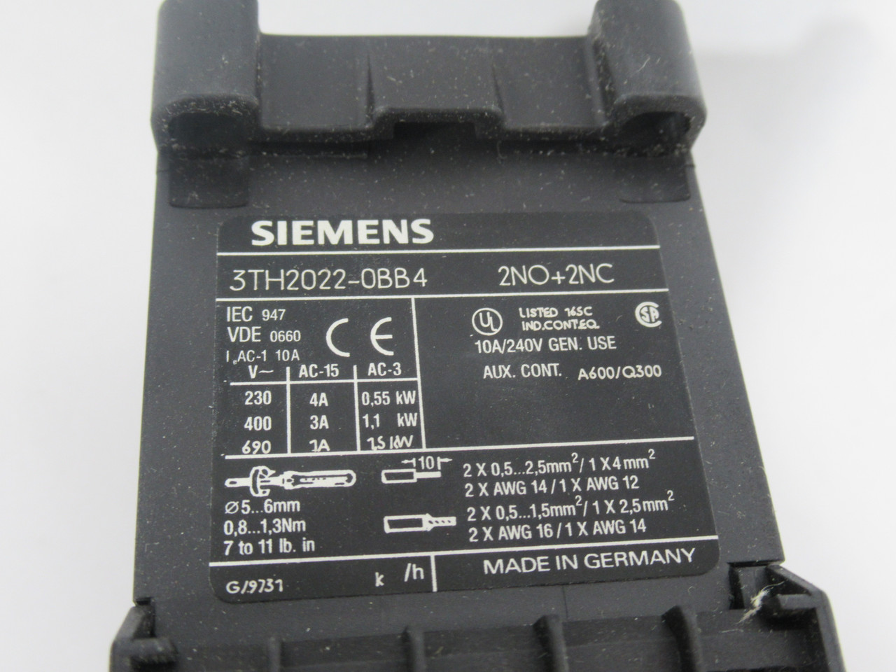 Siemens 3TH2022-0BB4 Control Relay 24VDC 2NO 2NC 4A@230V NEW