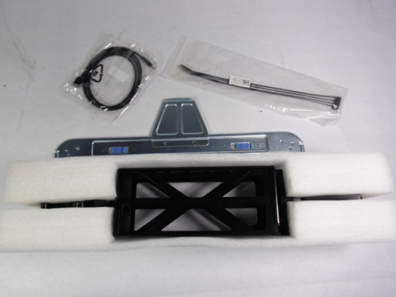 Dell 0WK693 3U Cable Management Arm Kit ! NEW !