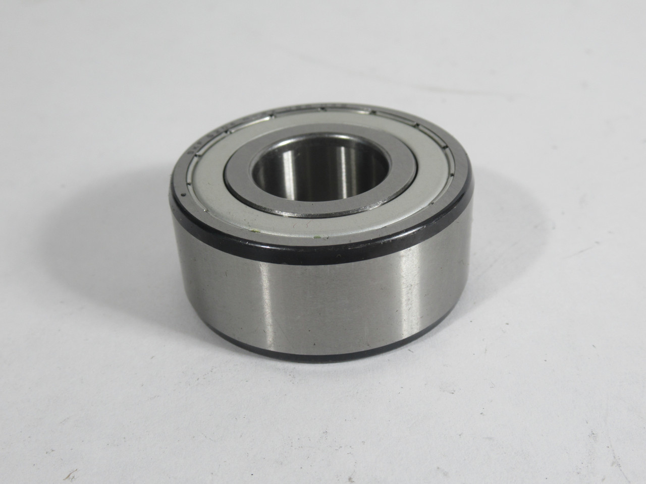 SKF 5204A2Z Double Row Ball Bearing 20mm ID 47mm OD 20.6mm W NOP