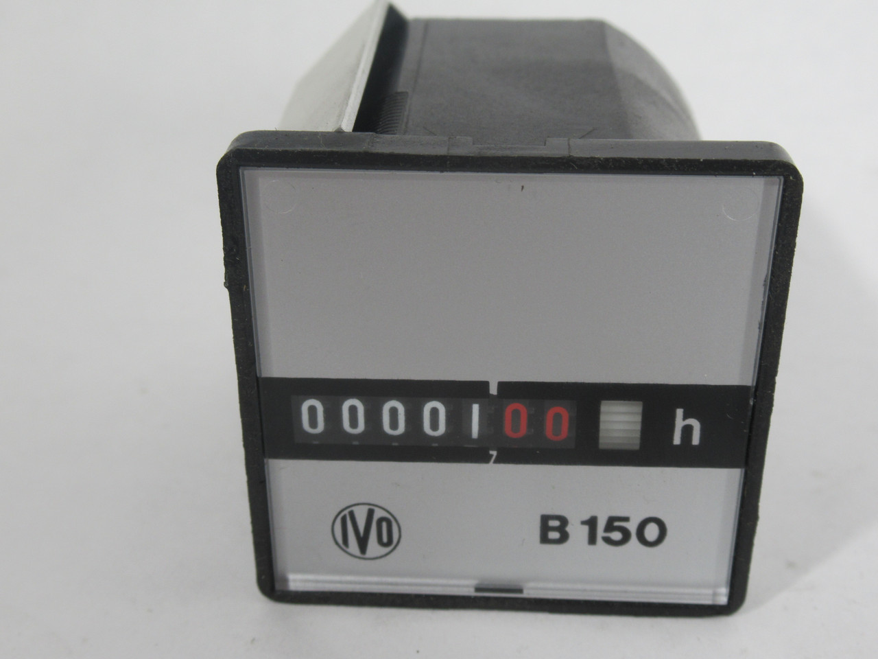 Baumer B150 IVO 6-Digit Counter 110V 60Hz USED