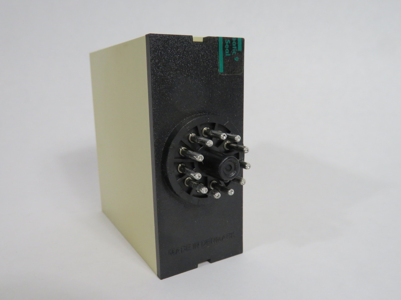 Carlo Gavazzi SL160230 Bistable Logic Relay 1 Input 230V 50/60Hz 11-Pin NOP