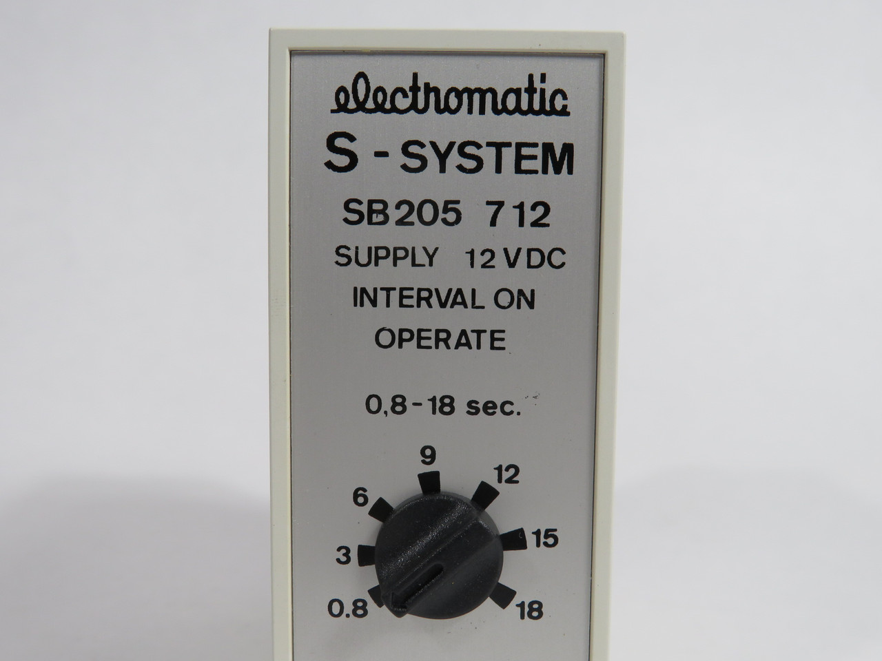 Electromatic SB20571218S Interval On Operate Relay 0.8-18s 12VDC 11-Pin NOP