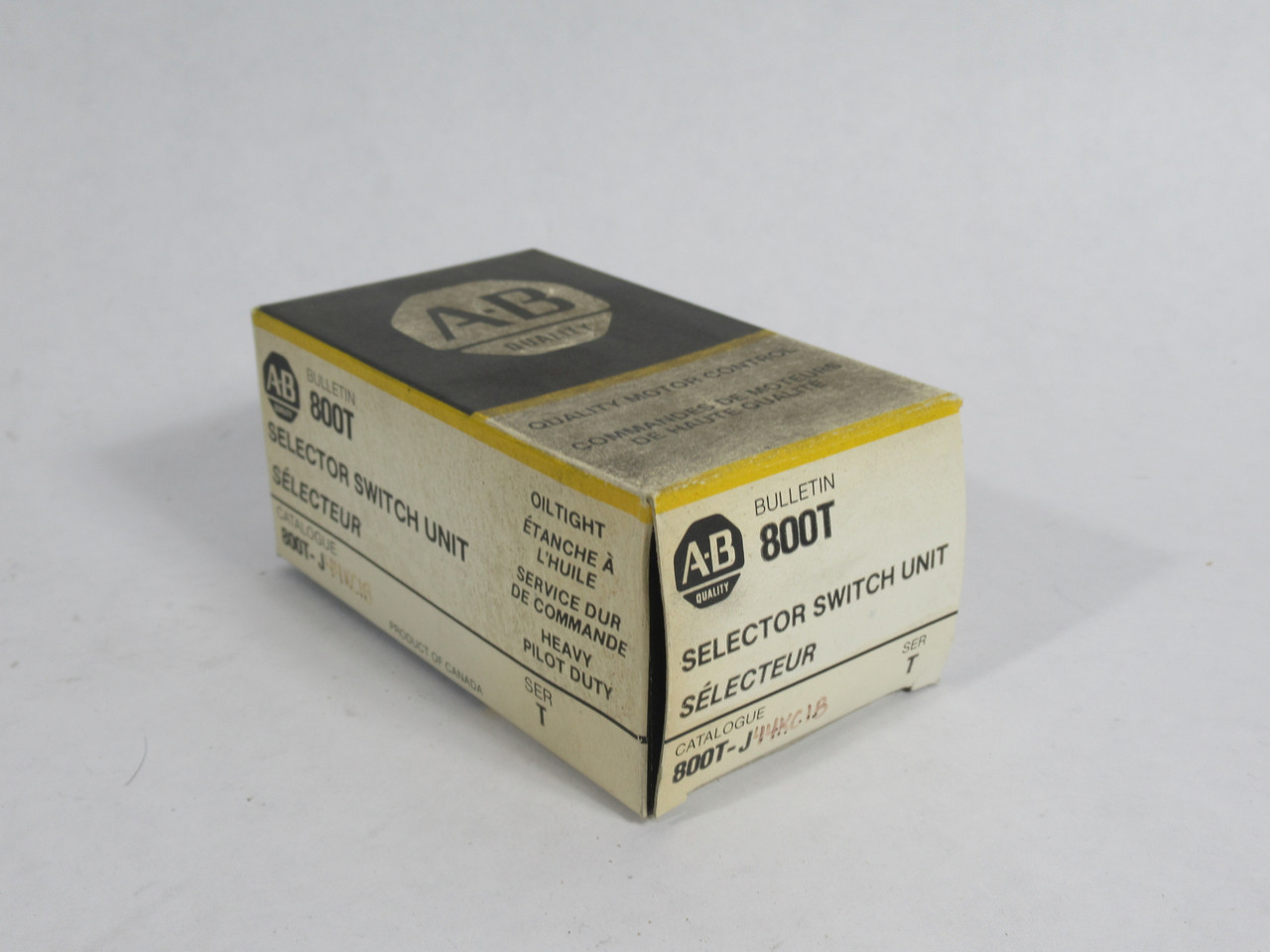 Allen-Bradley 800T-J44KC1B Keyed Selector Switch Ser. T 3-Pos 2NC 2NO NEW