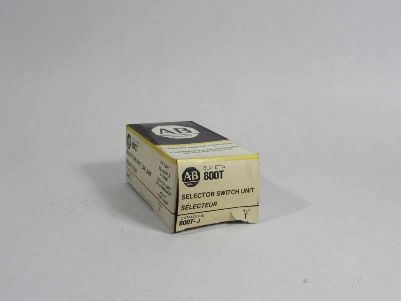 Allen-Bradley 800T-J631KD7B Keyed Selector Switch Ser. T 3-Pos 2NC 2NO NEW