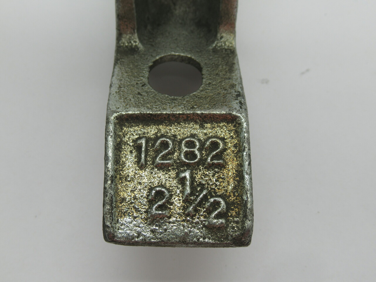 Thomas & Betts 1282 Iron Pipe Strap 2-1/2" USED