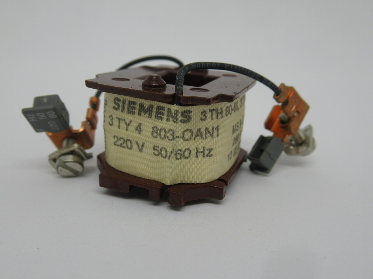 Siemens 3TY4803-0AN1 Magnetic Coil Brown 220V 50/60Hz USED