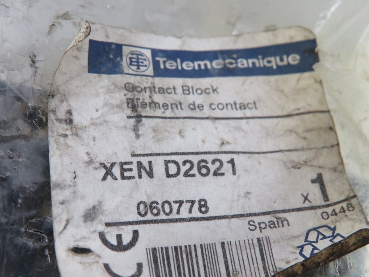 Telemecanique XEND2621 Pendant Station Contact Block 4NO 10A *Holes in Bag* NWB