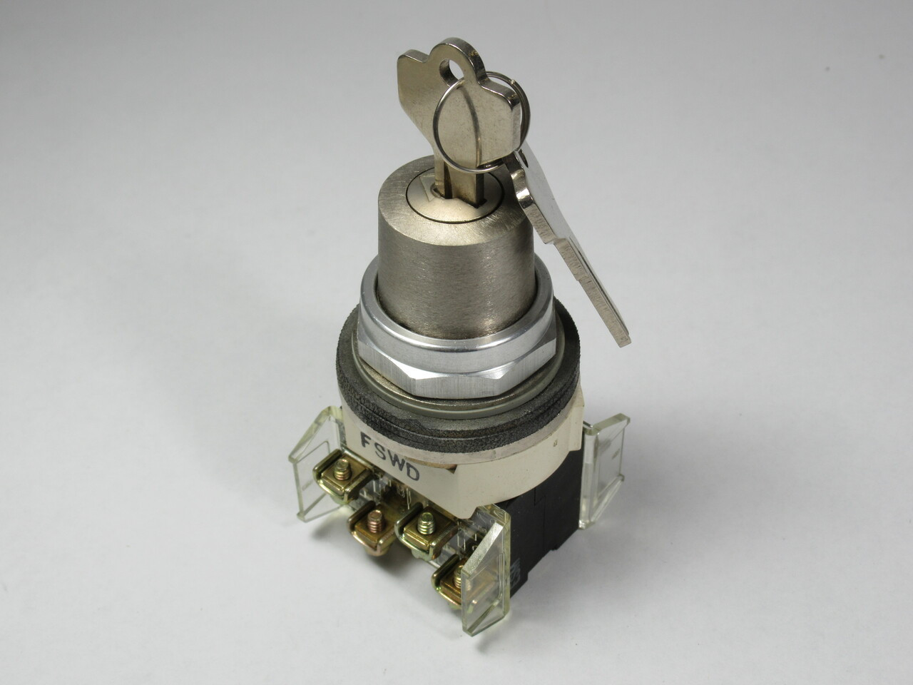 Allen-Bradley 800T-J631B Series T Keyed 3-Pos Selector Switch 2NO 2NC NEW