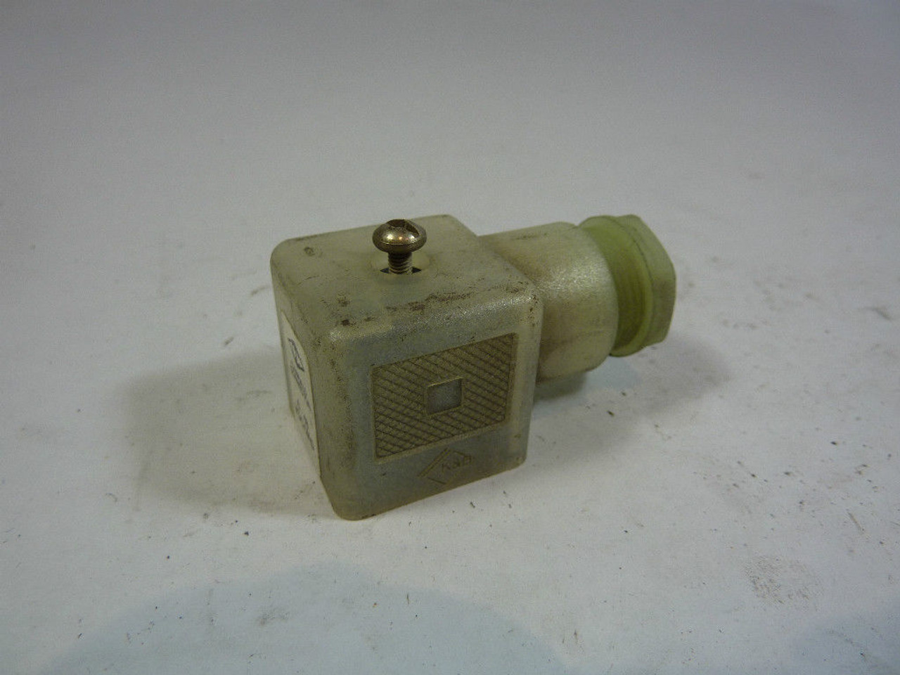 Canfield 5103-1090000 Solenoid Connector 6-48VDC USED