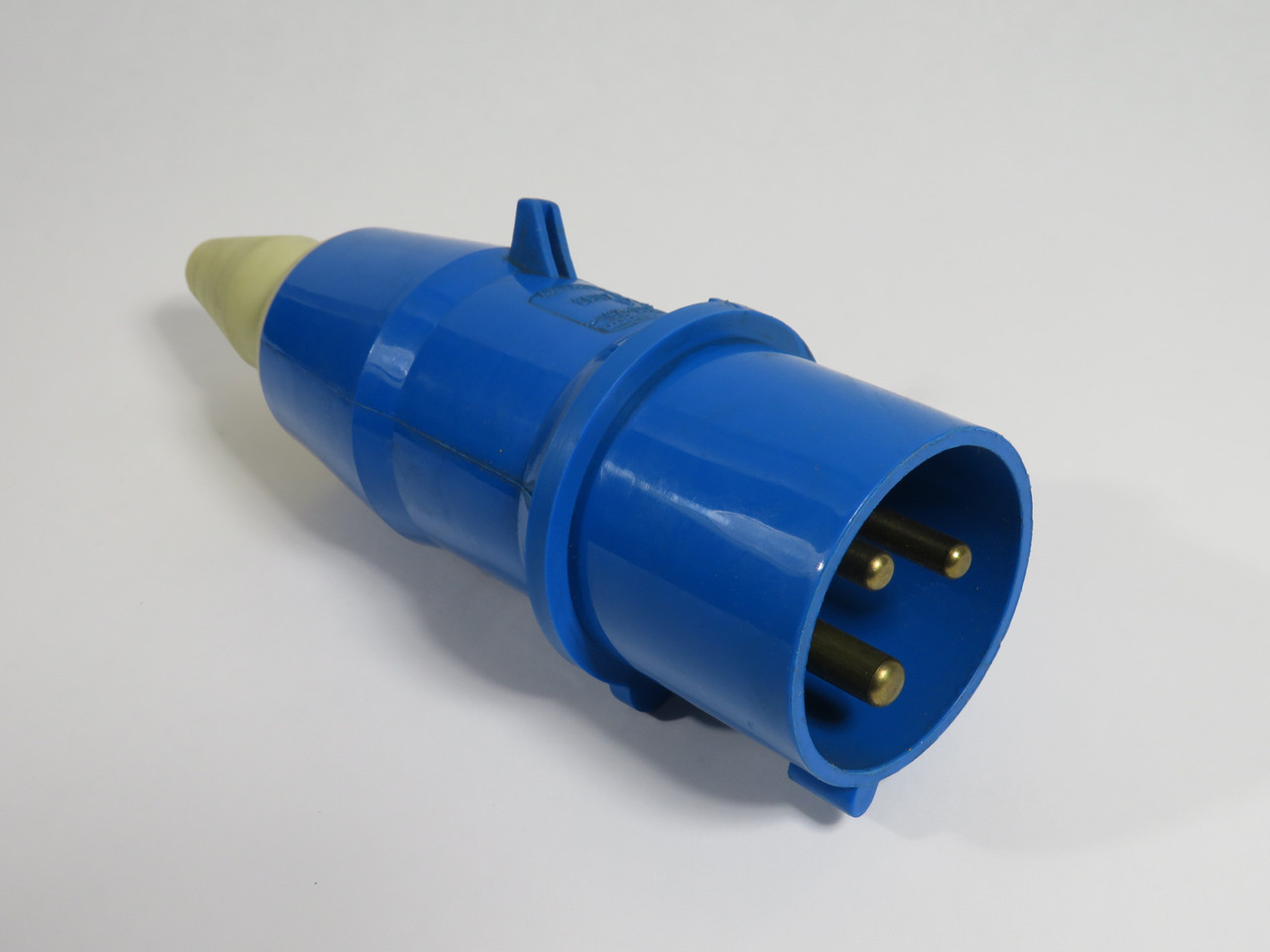 Bals 21013 CEE Plug 32A 200-250V 3-Pole (2-Pole+G) 6h USED