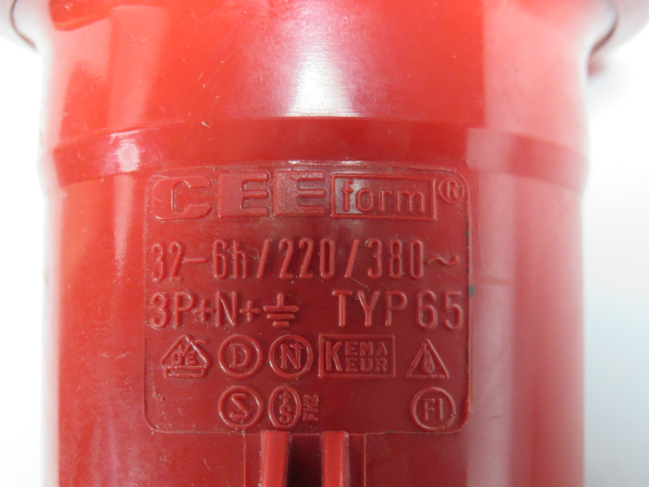 CEE Form 65 CEE Plug 32A 220/380 5-Pole (3-Pole+N+G) 6h USED