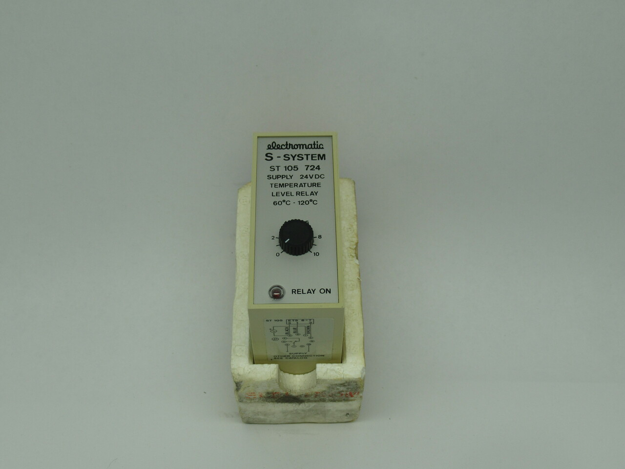 Electromatic ST105724 Temperature Level Relay 0-10 24VDC 60-120C NOP