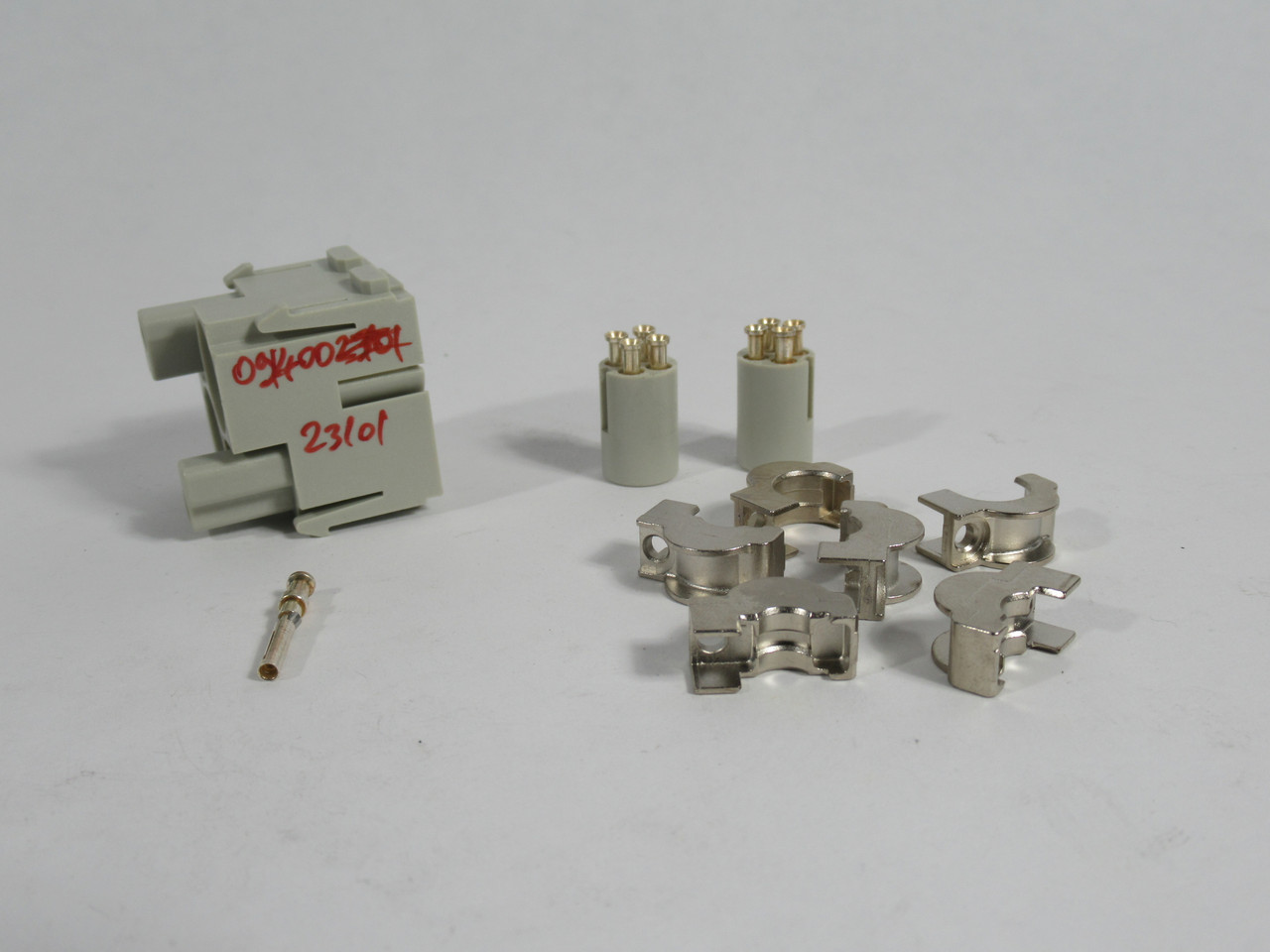 Harting 09140023101 Han-Quintax Module Female w/ Accessories USED
