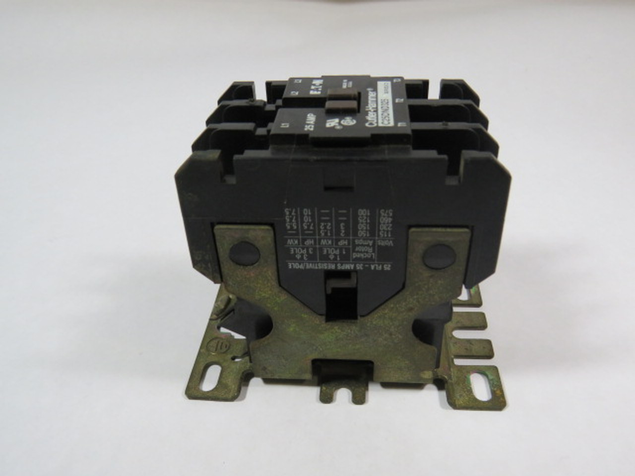 Cutler-Hammer C25DND325A Series C1 Contactor 104-120V 50-60HZ 25A USED