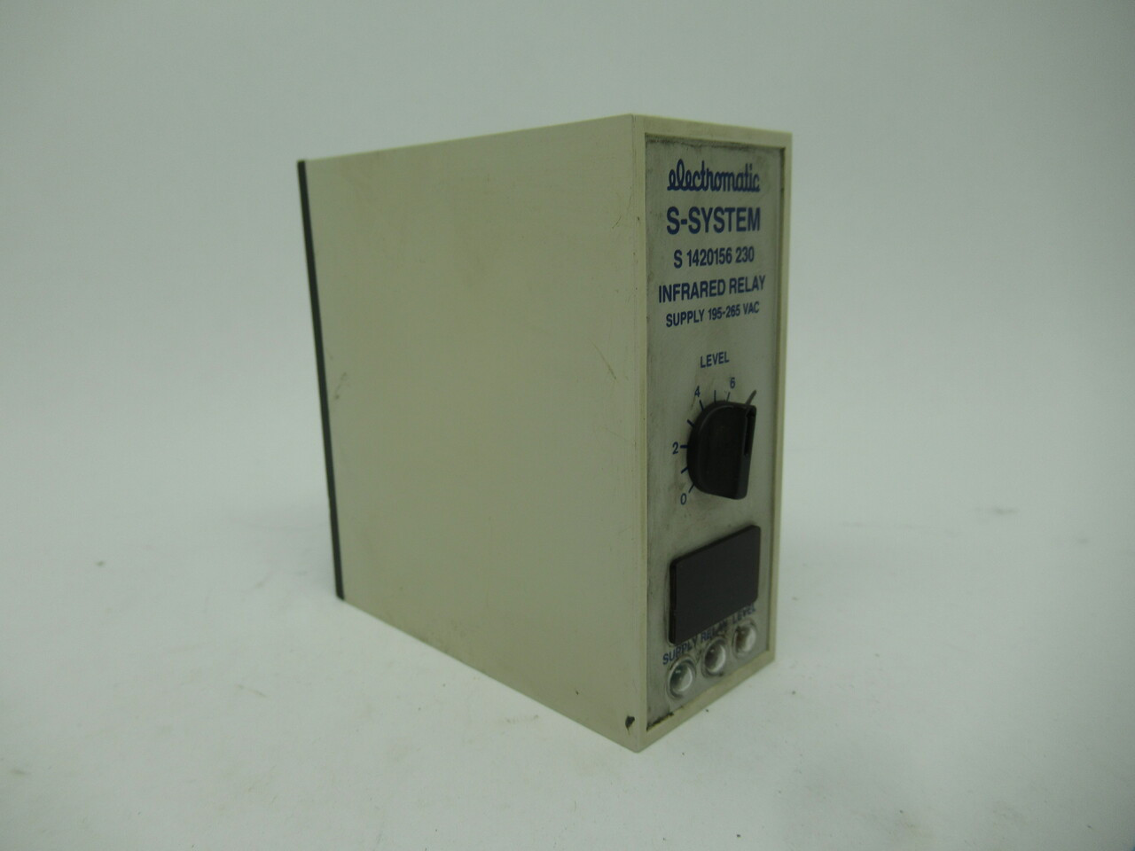 Electromatic S1420156-230 Infrared Relay 195-265VAC 0-10 Level USED
