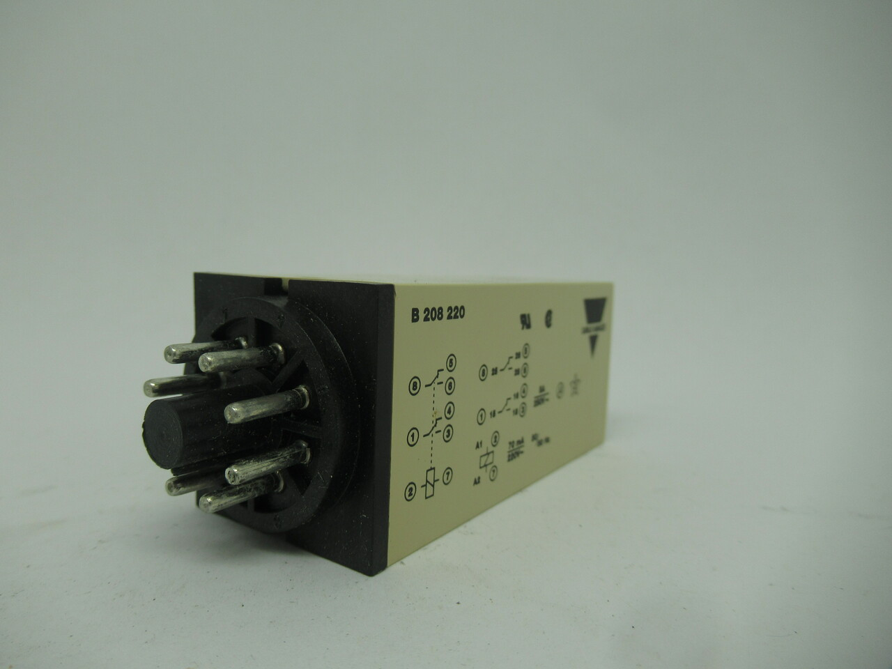 Carlo Gavazzi B208220006 Interval Scantimer .15-6Sec 5A 250V 8-Pin NEW