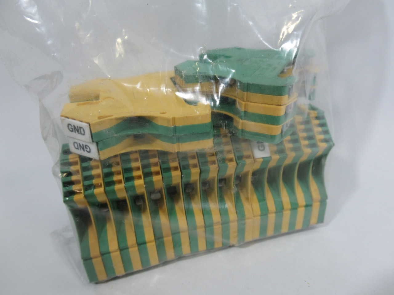 Allen-Bradley 1492-JG4 Green/Yellow Terminal Block Lot of 20 USED