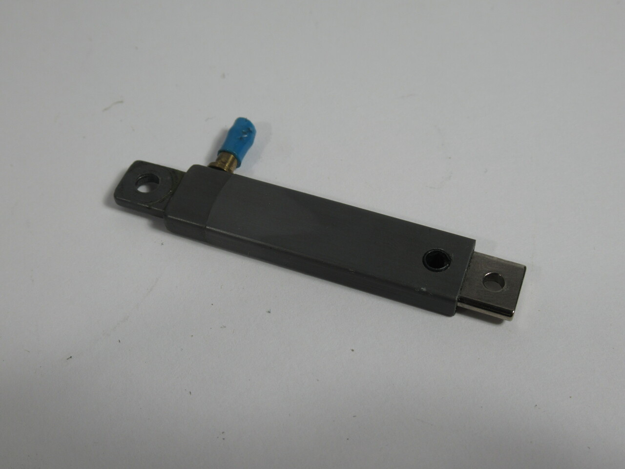 Festo 164991 EZH-2.5/9-10-B Flat Cylinder 10mm Stroke 6mm Piston USED